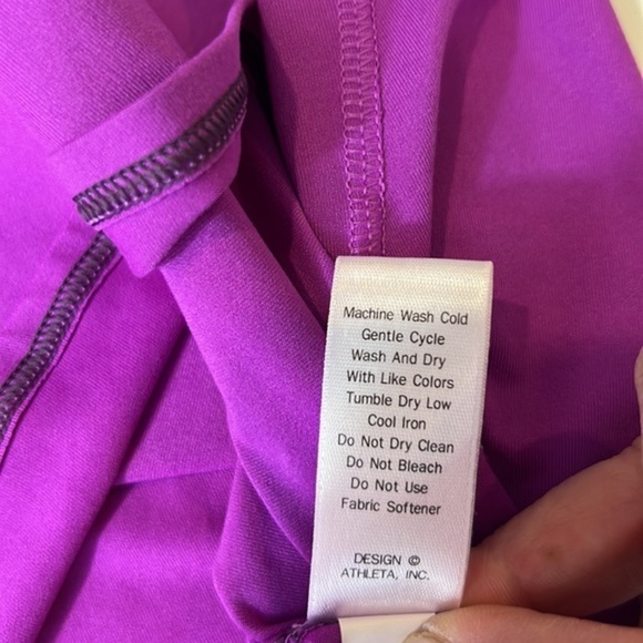 ATHLETA Woman’s Purple Longsleeve Running Athletic work out shirt Sz S - Picture 9 of 11